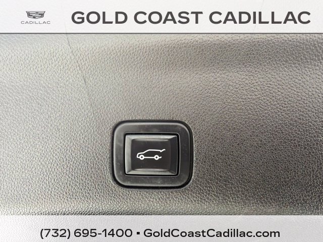 Used 2021 Cadillac Escalade Premium Luxury w/ Driver Assist Tech Package AWD/4WD image 18