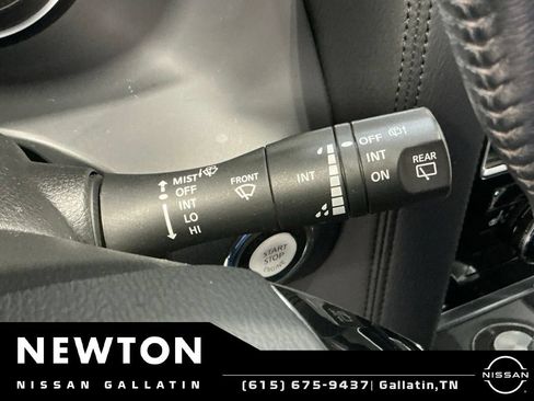 Used 2021 Nissan Armada SV RWD image 32