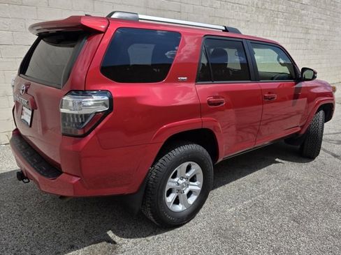 Used 2022 Toyota 4Runner SR5 Premium image 5