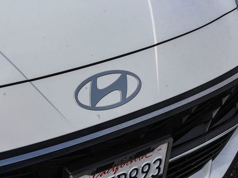 Used 2024 Hyundai Elantra Limited FWD image 14