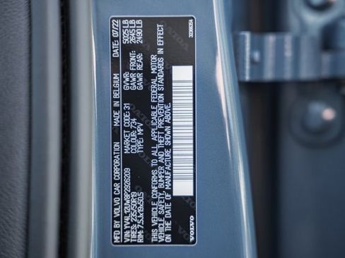 Certified 2023 Volvo XC40 B5 Plus w/ Driver Assist Package image 37