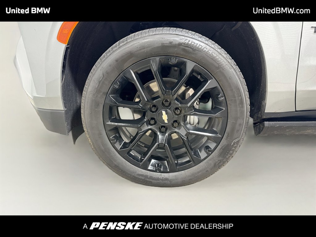 Used 2023 Chevrolet Tahoe Premier w/ Premium Package 2 AWD/4WD image 9
