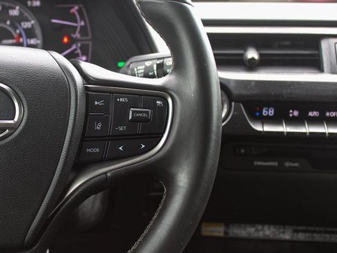 Used 2021 Lexus UX 200 w/ Accessory Package (Z1) image 29