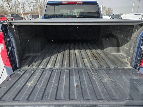 Used 2022 Chevrolet Silverado 1500 RST w/ Z71 Off-Road Package AWD/4WD image 9