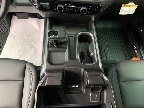 New 2026 Chevrolet Silverado 1500 LT Trail Boss w/ Convenience Package II image 13