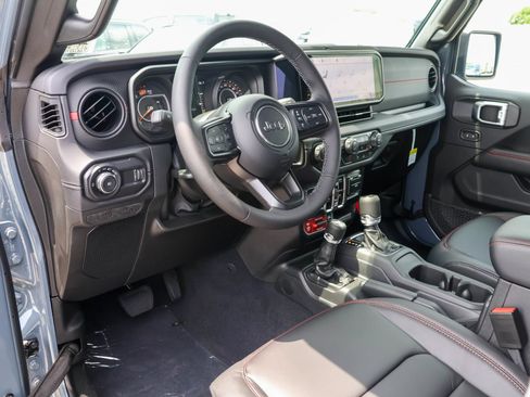 New 2026 Jeep Wrangler Unlimited Rubicon AWD/4WD image 3