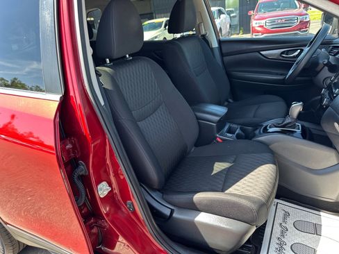Used 2020 Nissan Rogue SV AWD/4WD image 19