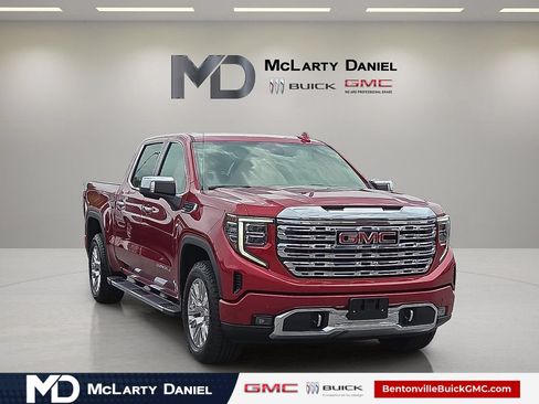 Used 2024 GMC Sierra 1500 Denali AWD/4WD image 1