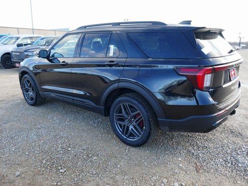 New 2026 Ford Explorer ST-Line w/ ST-Line Street Pack image 6