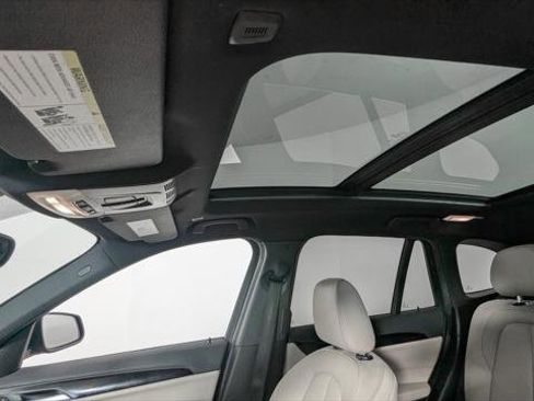 Used 2018 BMW X1 sDrive28i image 14