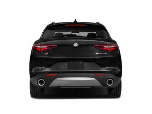 Used 2021 Alfa Romeo Stelvio Ti w/ Nero Edizione AWD/4WD image 8