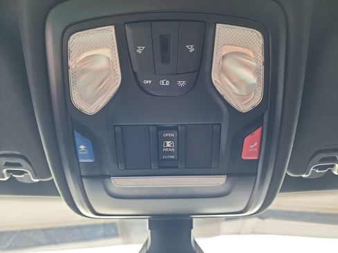 Used 2024 RAM 1500 Lone Star AWD/4WD image 36