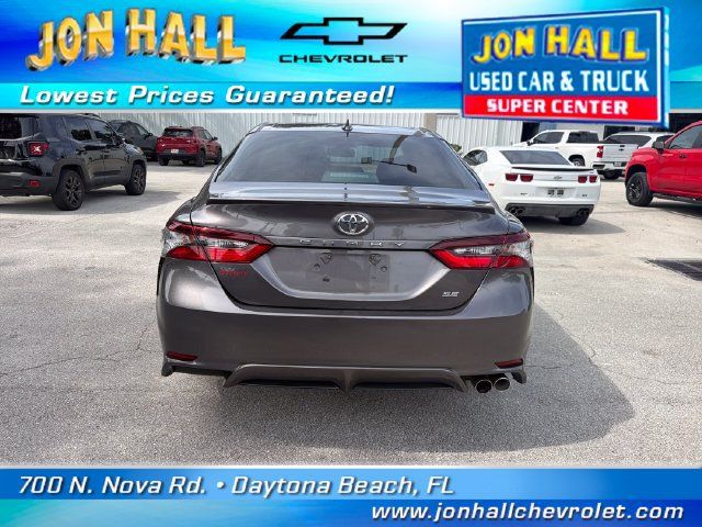 Used 2021 Toyota Camry SE w/ Convenience Package FWD image 8