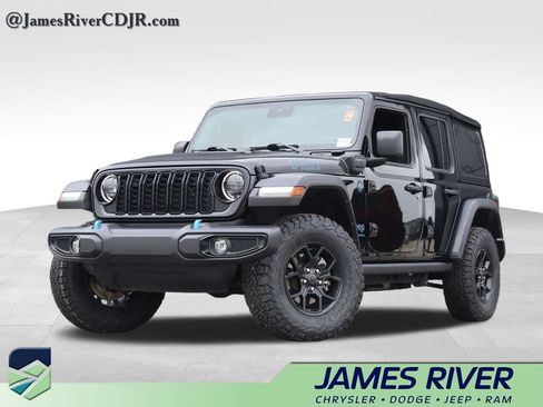 Used 2024 Jeep Wrangler Unlimited AWD/4WD image 1