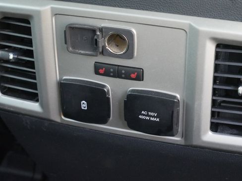 Used 2022 Ford F250 Lariat w/ Tremor Off-Road Package image 33