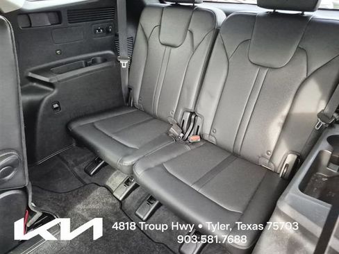 Certified 2023 Kia Sorento SX FWD image 29