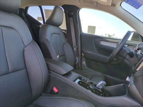 New 2026 Volvo XC40 B5 Ultra w/ Climate Package image 14