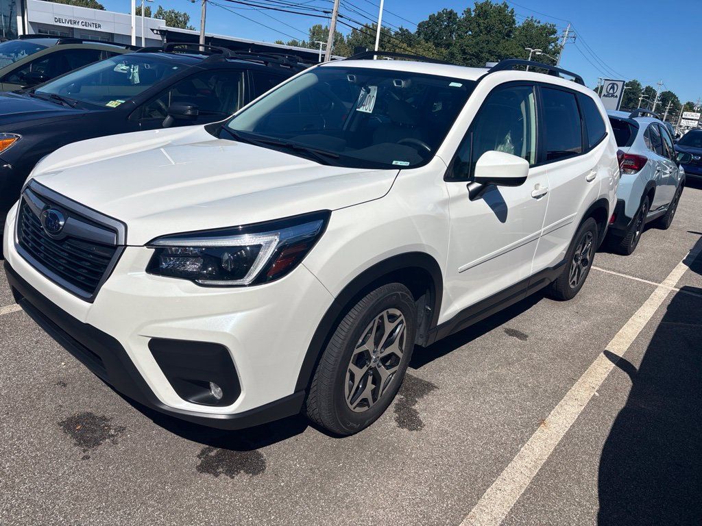 Used 2021 Subaru Forester Premium AWD/4WD image 1