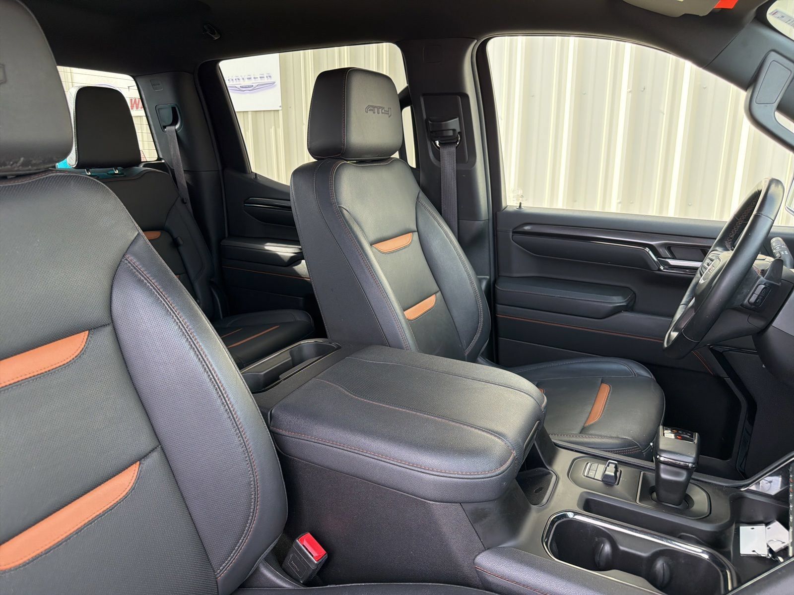 Used 2023 GMC Sierra 1500 AT4 AWD/4WD image 9