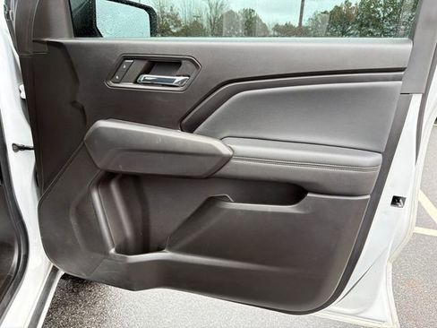 Used 2023 Chevrolet Colorado LT image 14