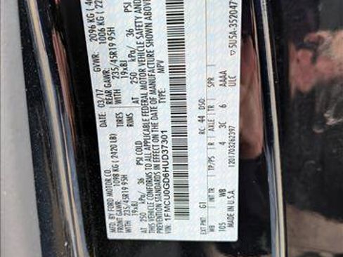 Used 2017 Ford Escape SE w/ SE Sport Appearance Package FWD image 15