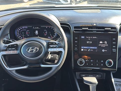 Used 2023 Hyundai Tucson SE image 24