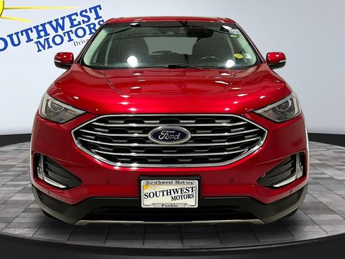 Used 2022 Ford Edge Titanium image 2