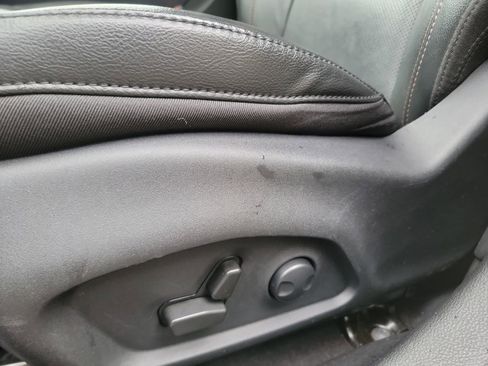 Used 2022 Jeep Compass Limited w/ (RED) Package image 12