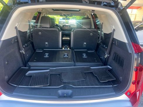 Used 2022 Nissan Pathfinder Platinum AWD/4WD image 12