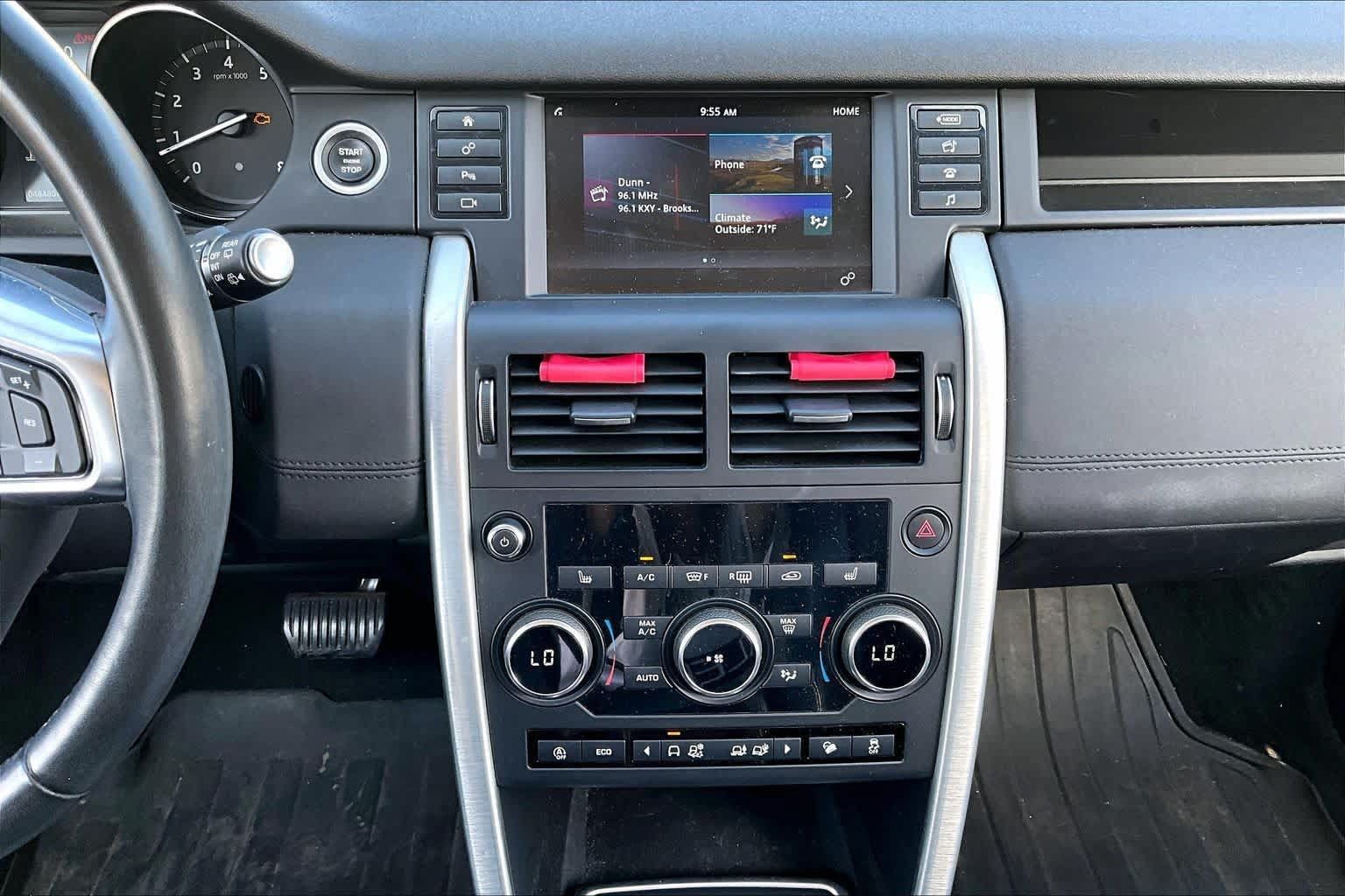 Used 2018 Land Rover Discovery Sport SE AWD/4WD image 7