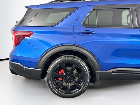 Used 2020 Ford Explorer ST w/ ST Street Pack AWD/4WD image 43