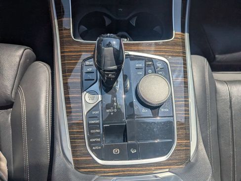 Used 2021 BMW X5 xDrive40i w/ Premium Package AWD/4WD image 11