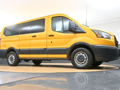 Used 2018 Ford Transit 150 XL RWD image 42