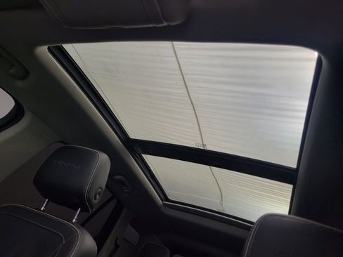 Used 2020 GMC Terrain Denali w/ Denali Premium Package image 14