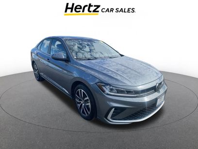 Used 2025 Volkswagen Jetta SE