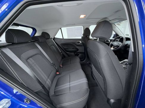 Used 2026 Hyundai Venue SEL FWD image 17