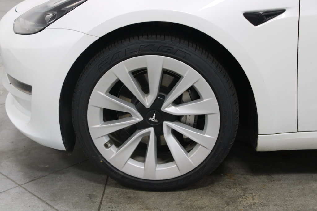 Used 2023 Tesla Model 3 Standard Range RWD image 18