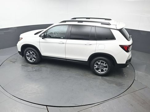 Used 2023 Honda Passport TrailSport image 40