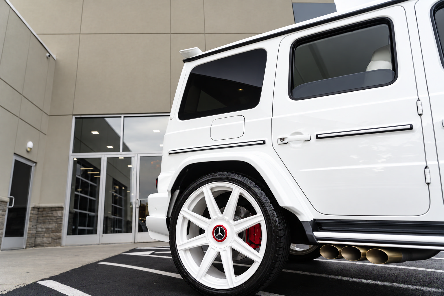 Used 2024 Mercedes-Benz G 63 AMG 4MATIC image 6
