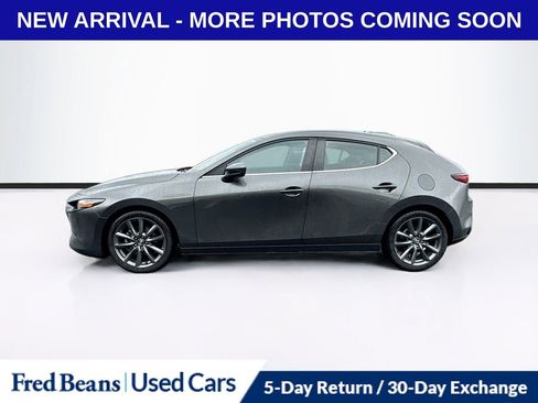 Used 2019 MAZDA MAZDA3 AWD Hatchback w/ Preferred Pkg image 4