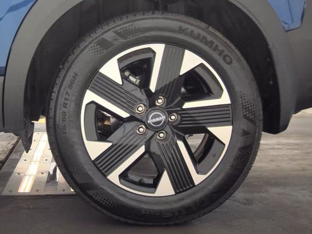 Used 2026 Nissan Kicks SR AWD/4WD image 19