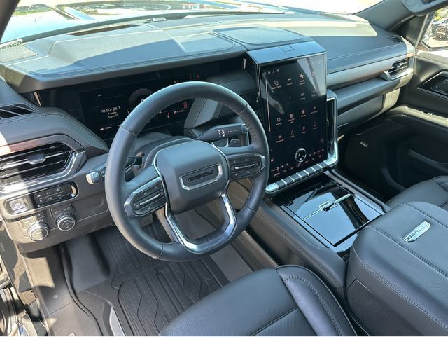 New 2026 GMC Yukon Denali w/ Sun & Power Step Package AWD/4WD image 25