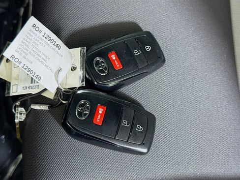 Certified 2025 Toyota Tacoma TRD Sport AWD/4WD image 34