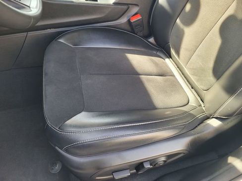 Used 2024 Jeep Grand Cherokee Altitude image 11