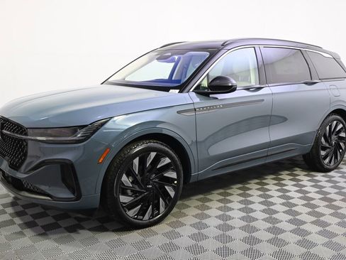 New 2026 Lincoln Nautilus Black Label w/ Jet Appearance Package image 2