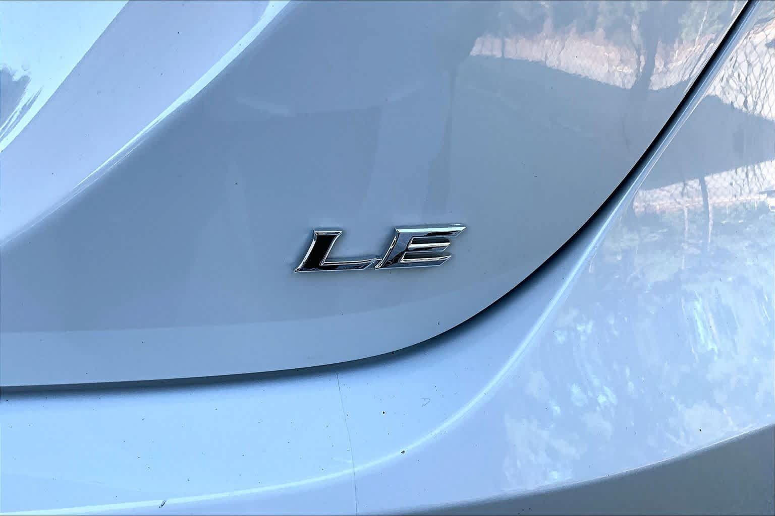 Used 2023 Toyota Camry LE FWD image 10