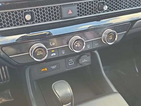 Used 2023 Honda Civic Sport image 23