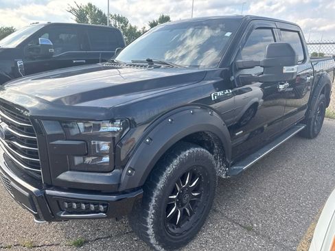 Used 2015 Ford F150 XLT w/ Equipment Group 302A Luxury AWD/4WD image 28