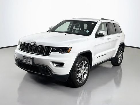 Used 2022 Jeep Grand Cherokee Limited w/ Tech Group AWD/4WD image 3