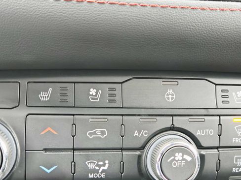 Used 2025 Dodge Durango R/T image 36